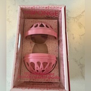 New! The Sponge by MakeUp Eraser First‎ Ever Machine Washable Makeup Sponge